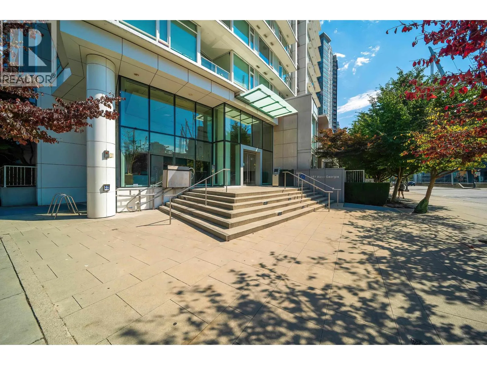 2302 161 W GEORGIA STREET