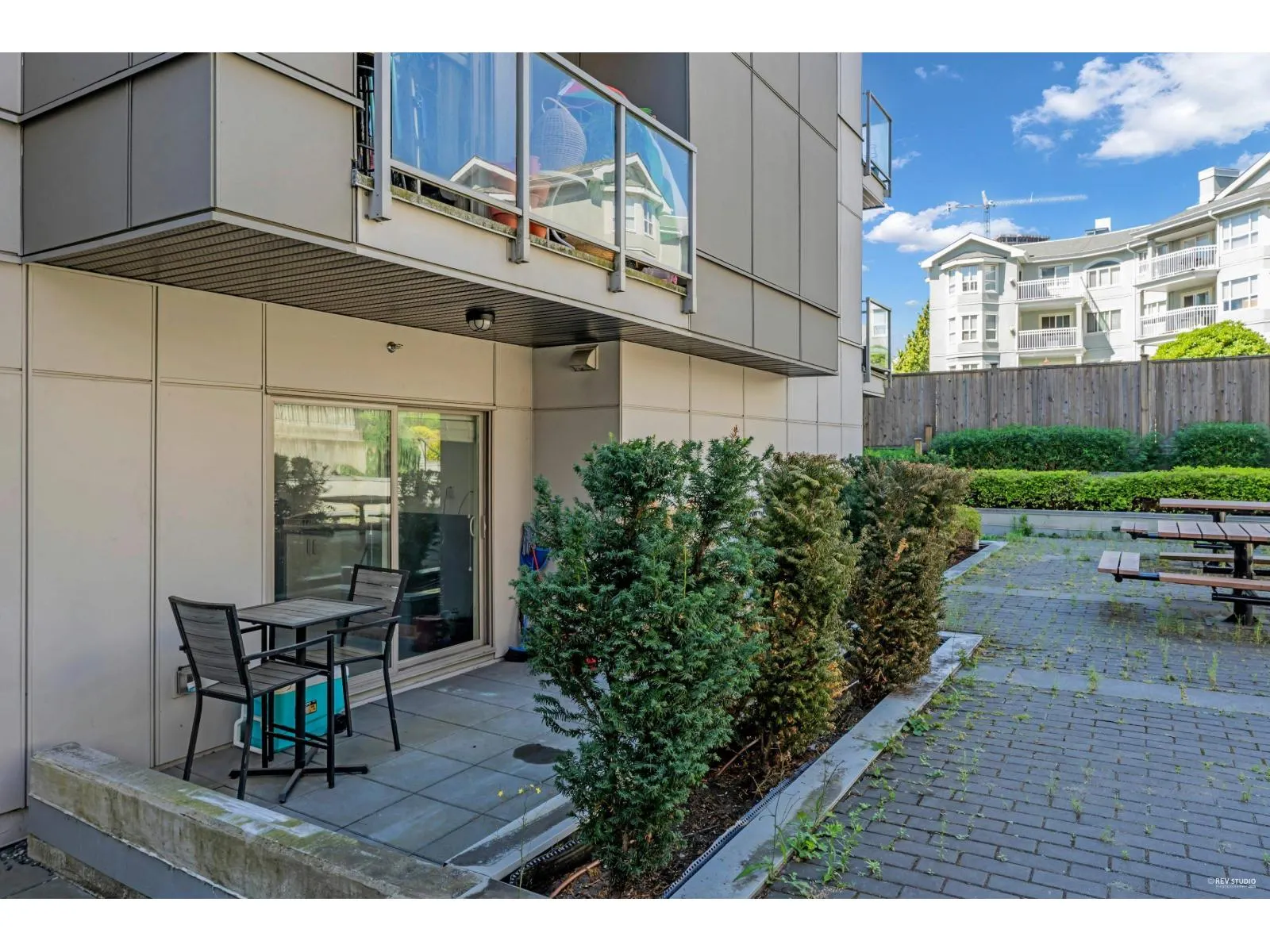 B107 9689 140 STREET