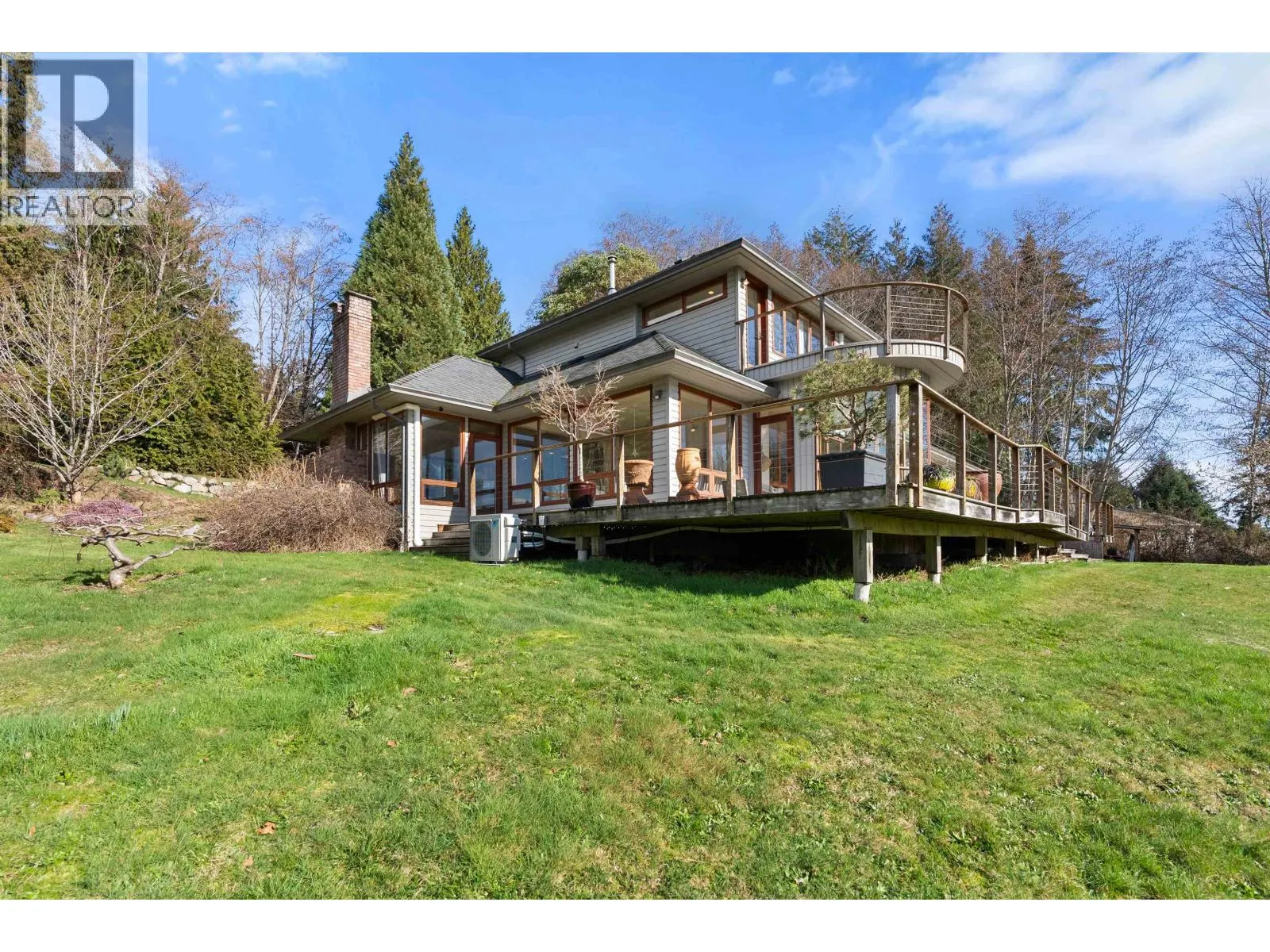 1911 GRANDVIEW ROAD