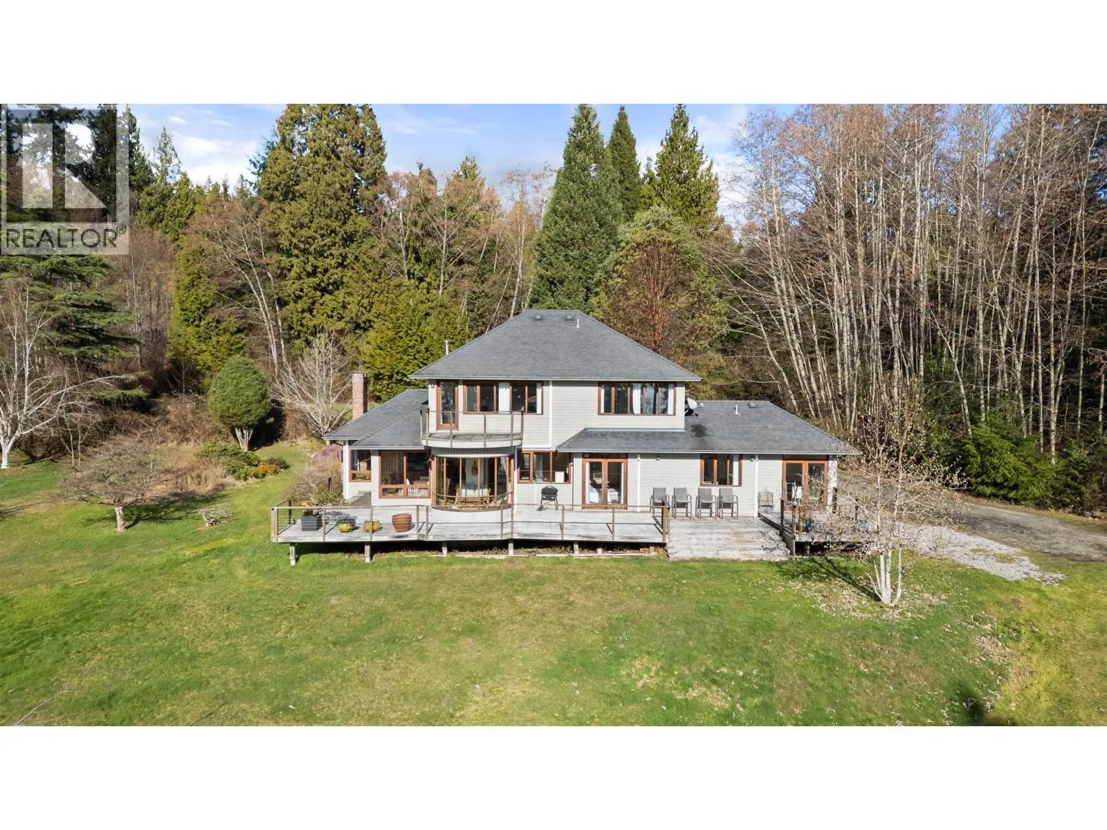 1911 GRANDVIEW ROAD