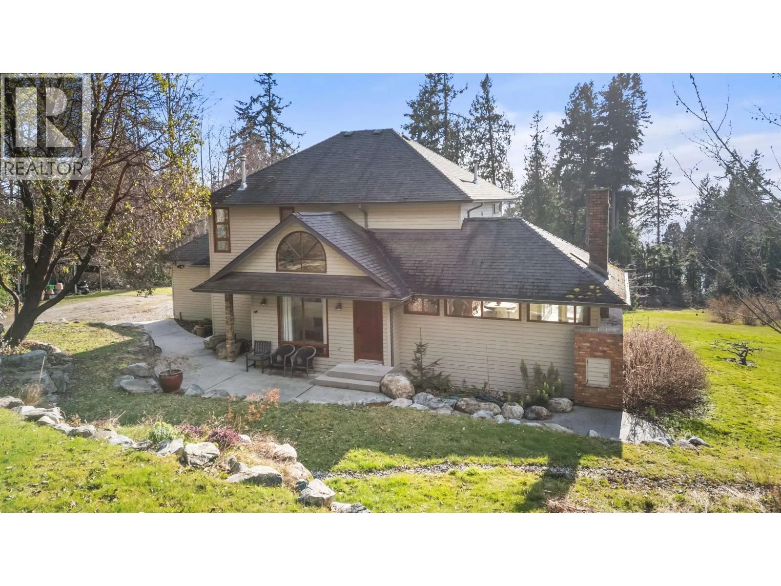 1911 GRANDVIEW ROAD