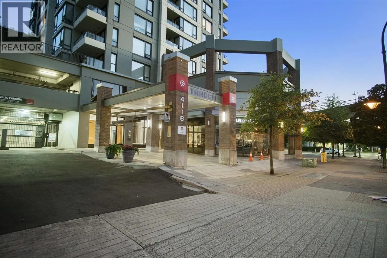702 4118 DAWSON STREET