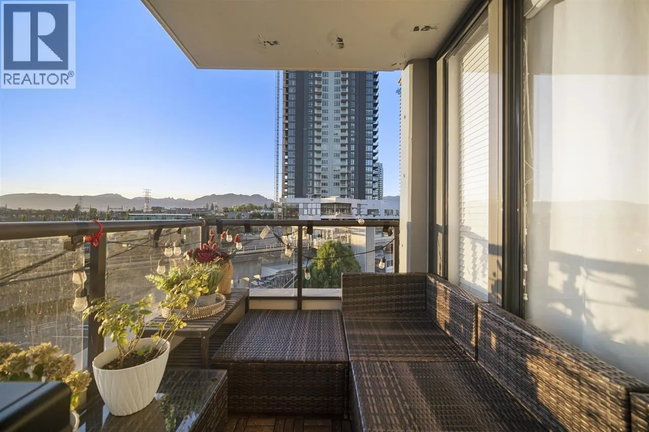 702 4118 DAWSON STREET