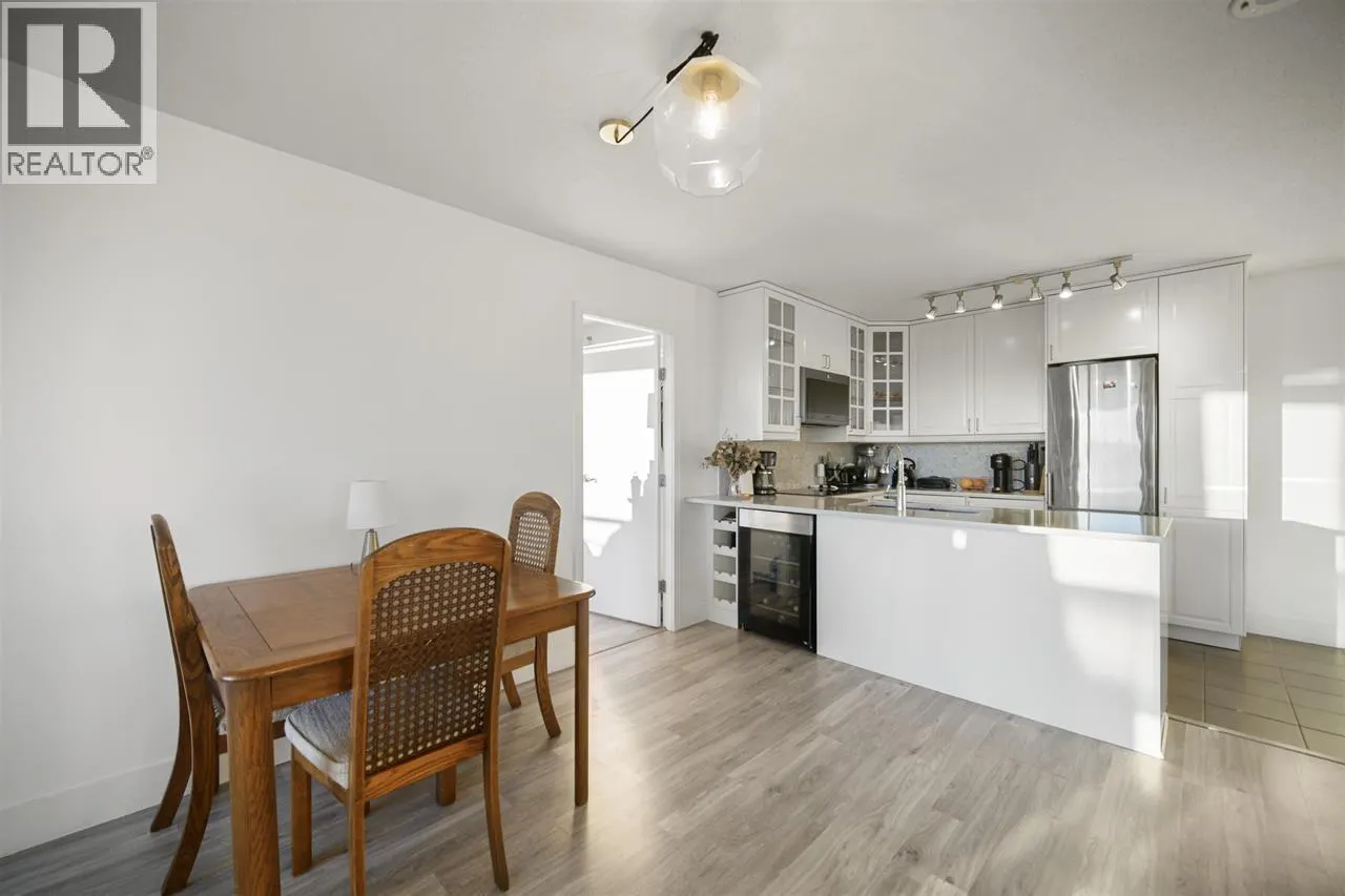 702 4118 DAWSON STREET