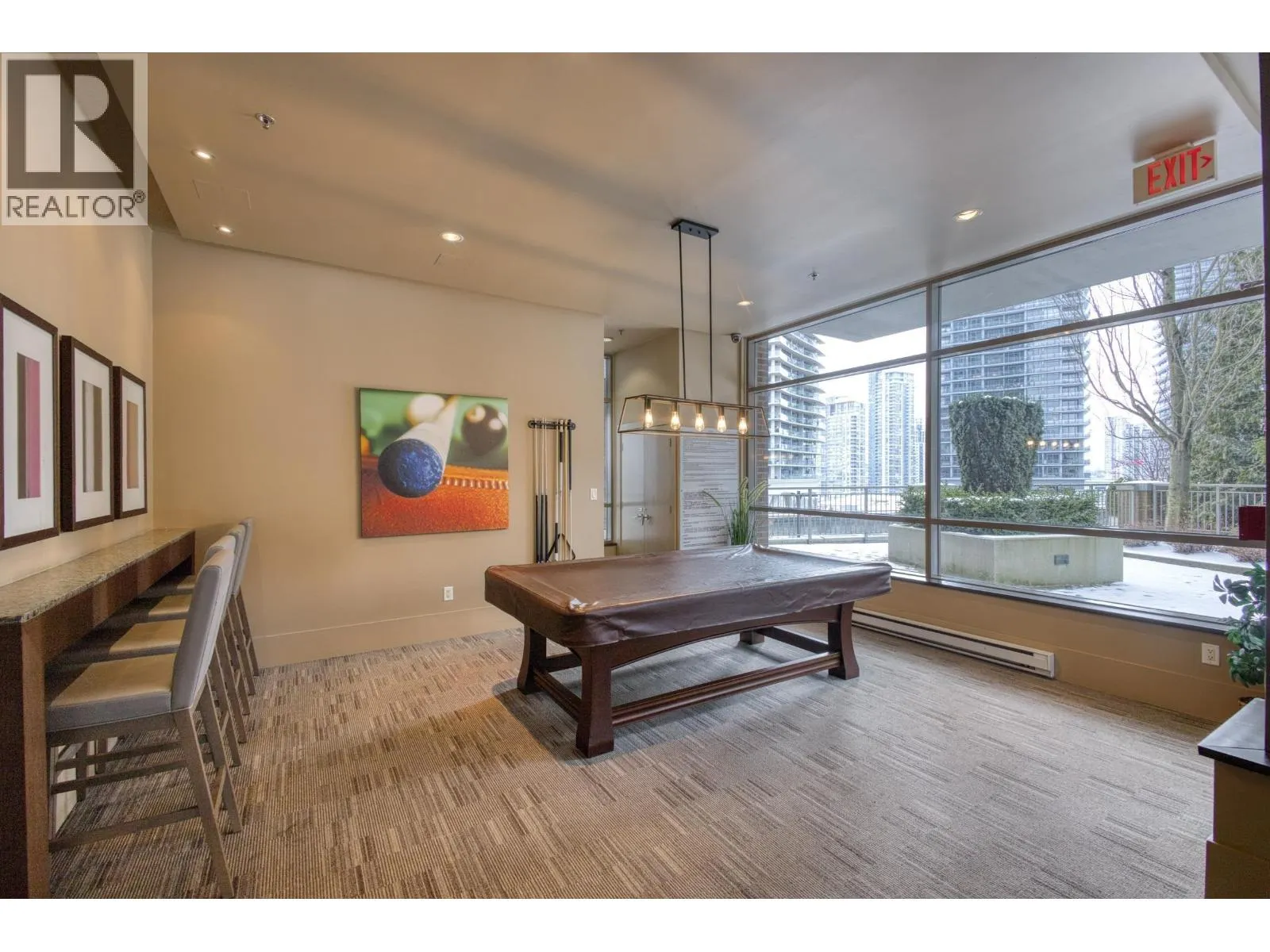 302 4868 BRENTWOOD DRIVE