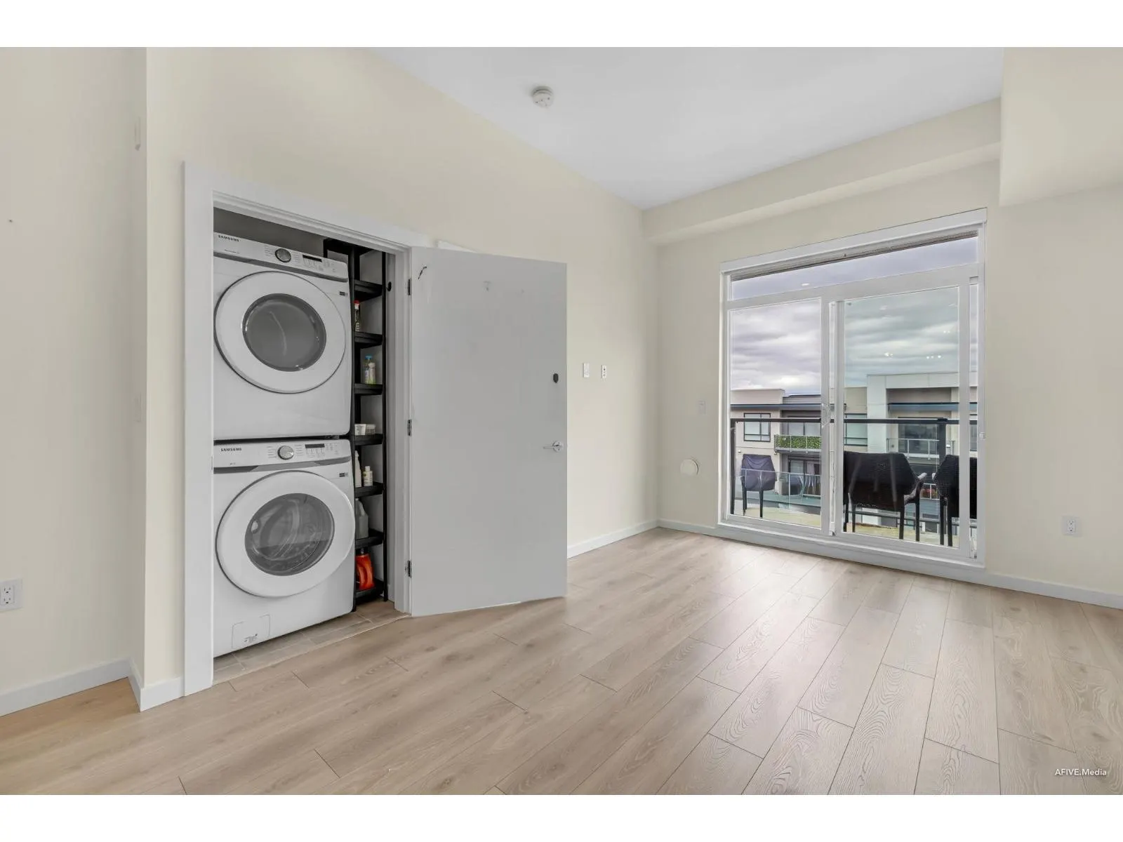 606 7920 206 STREET