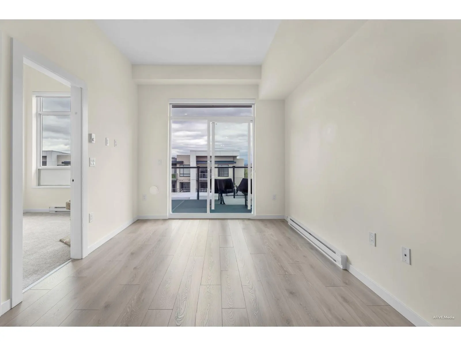 606 7920 206 STREET