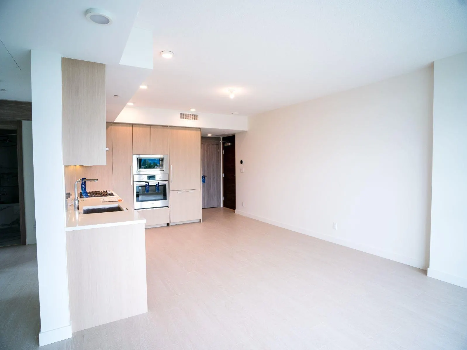1302 13778 100 AVENUE