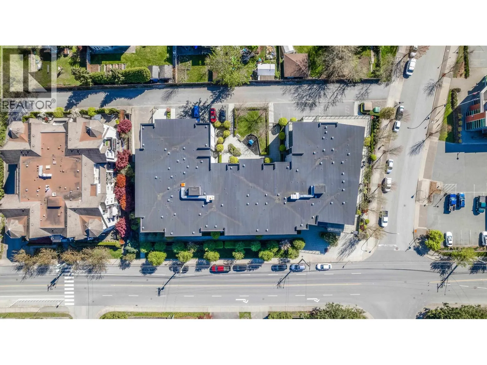 419 12070 227 STREET