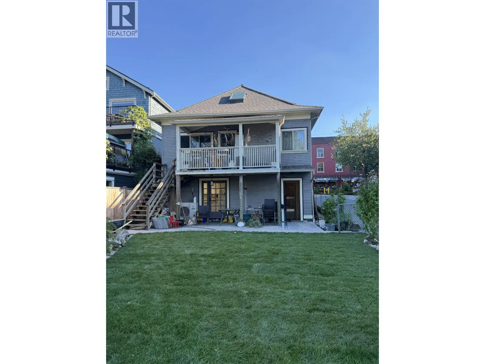 1717 CHARLES STREET