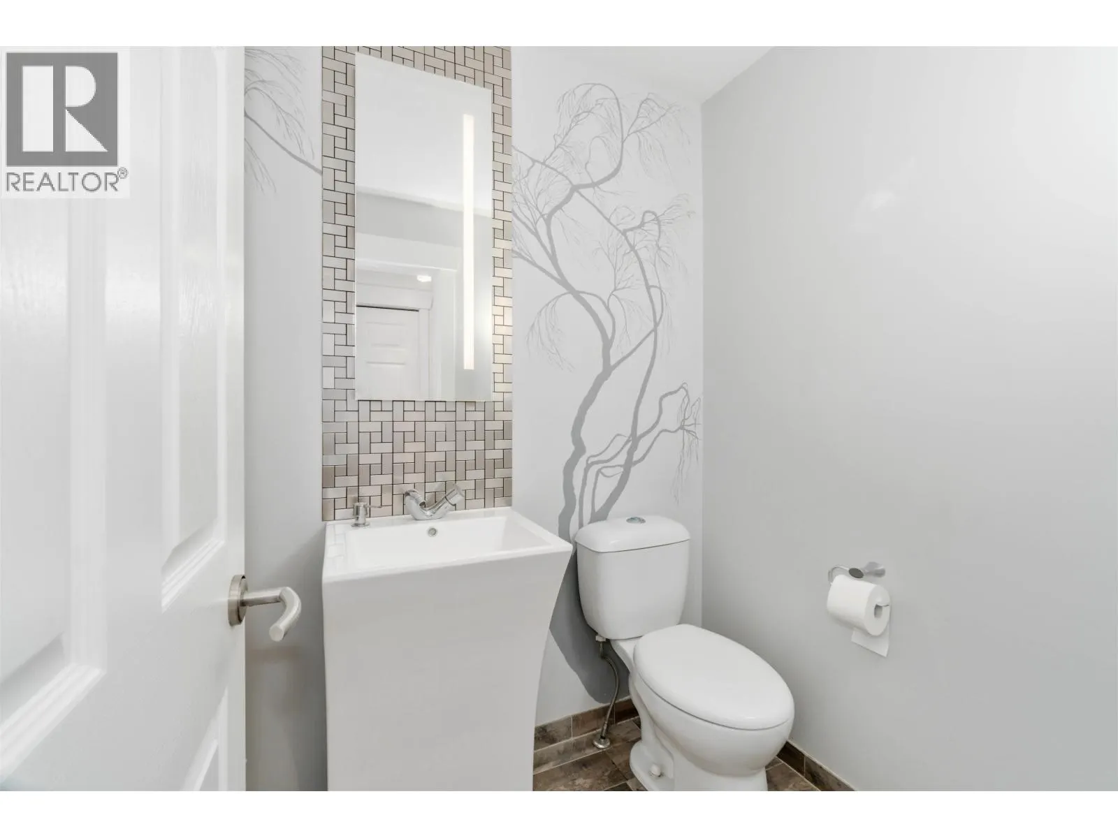 1633 PLATEAU CRESCENT