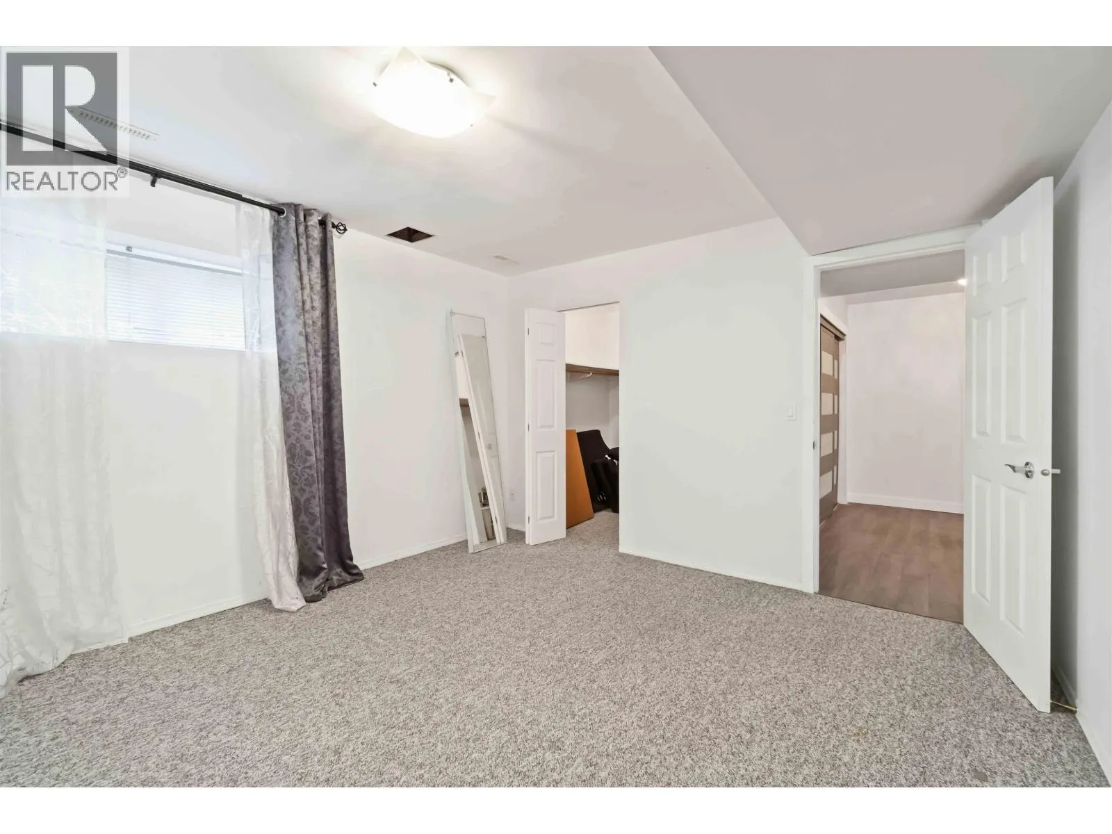 1633 PLATEAU CRESCENT