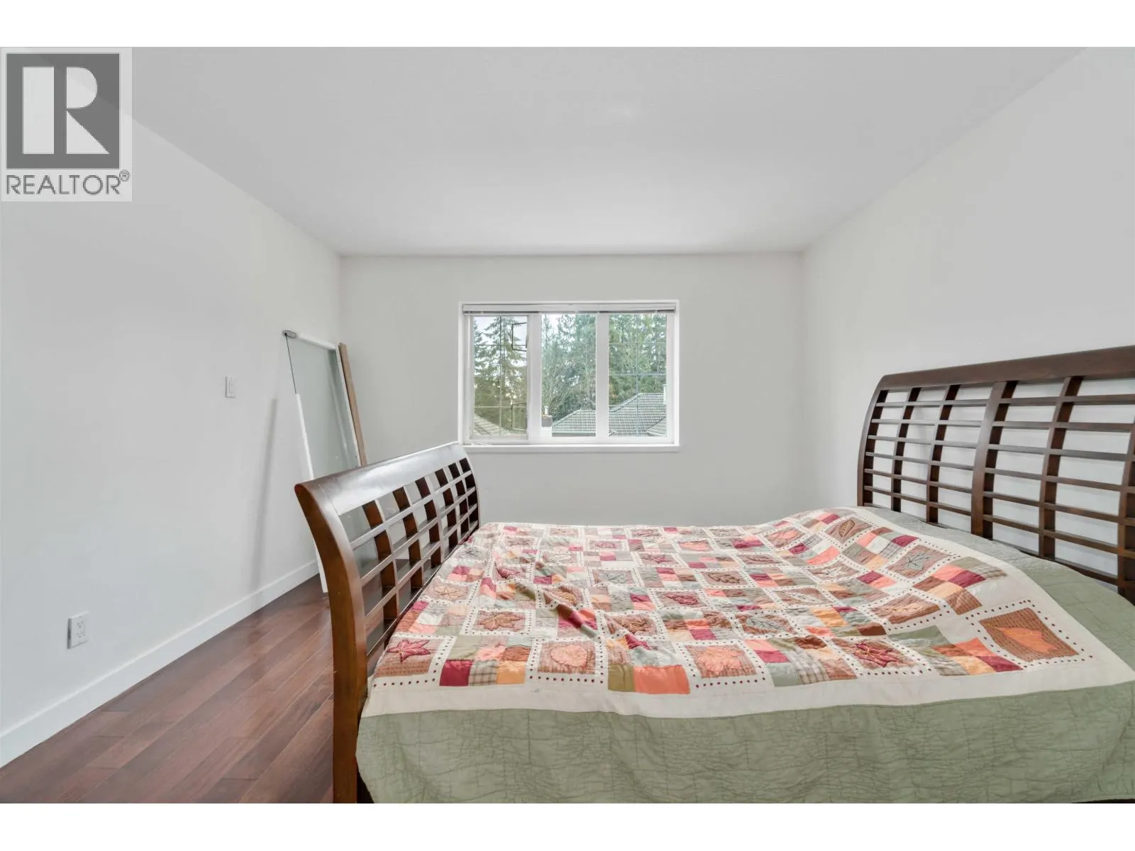 1633 PLATEAU CRESCENT