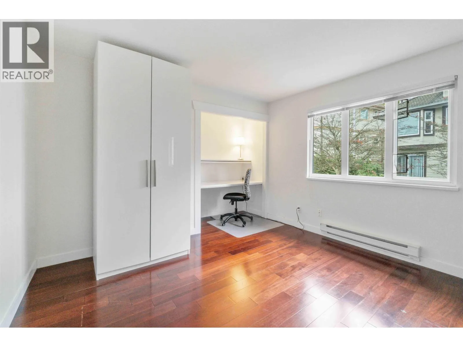 1633 PLATEAU CRESCENT