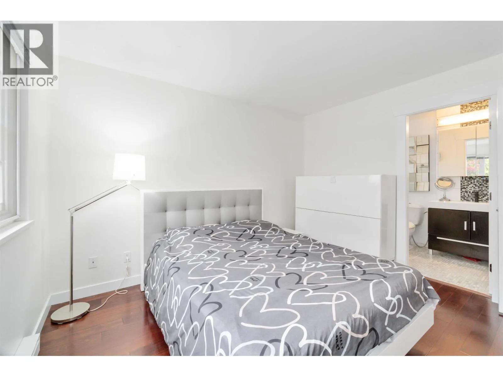 1633 PLATEAU CRESCENT
