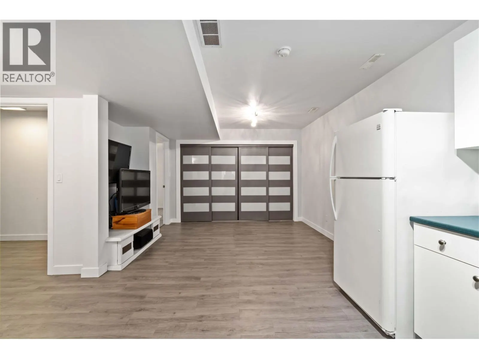 1633 PLATEAU CRESCENT