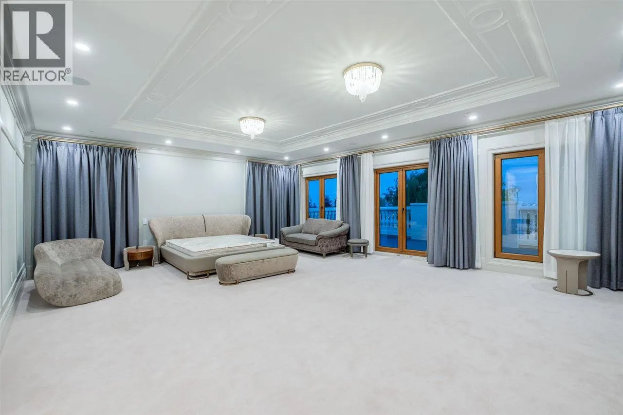925 FAIRMILE ROAD