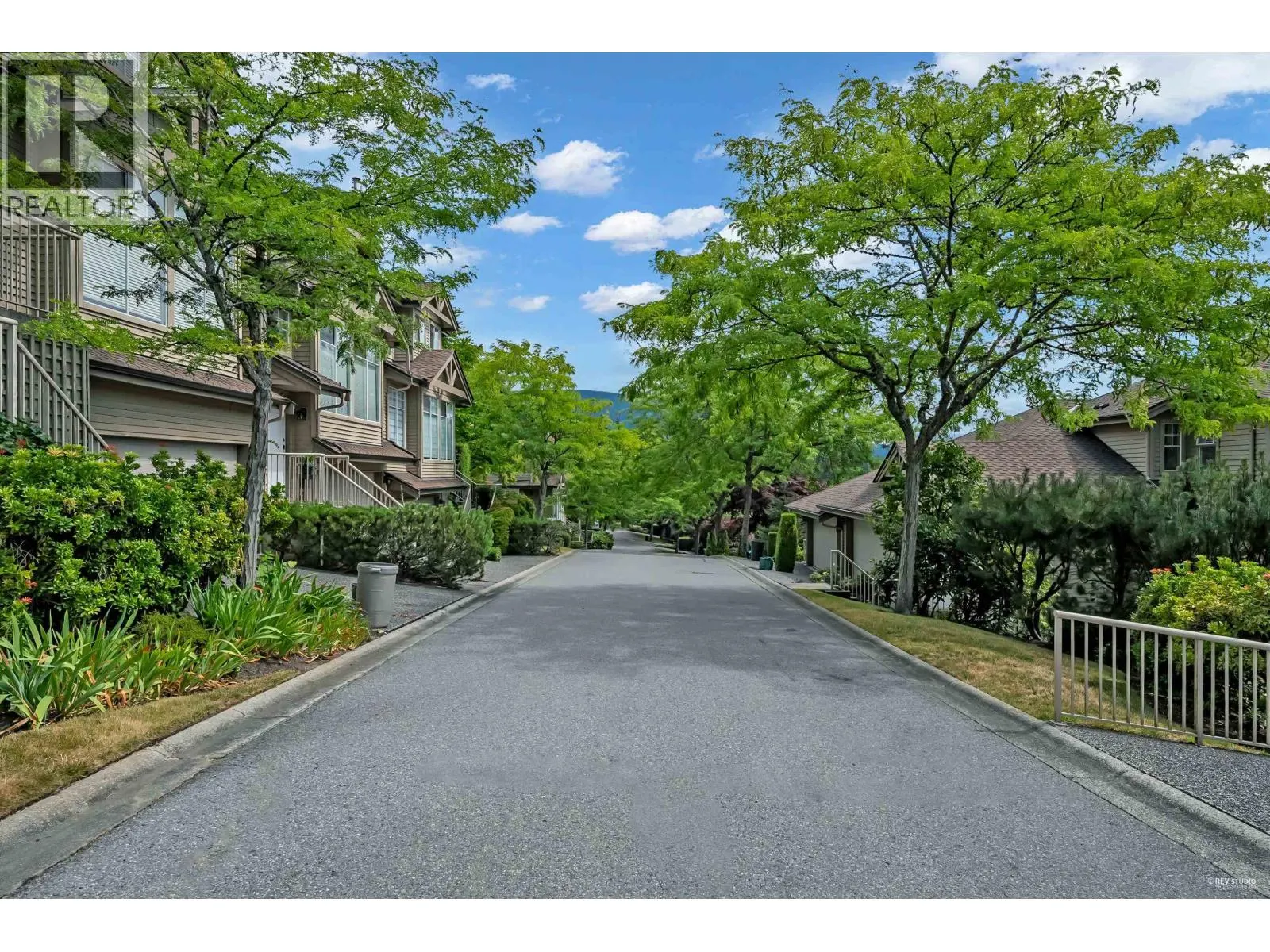 87 2979 PANORAMA DRIVE