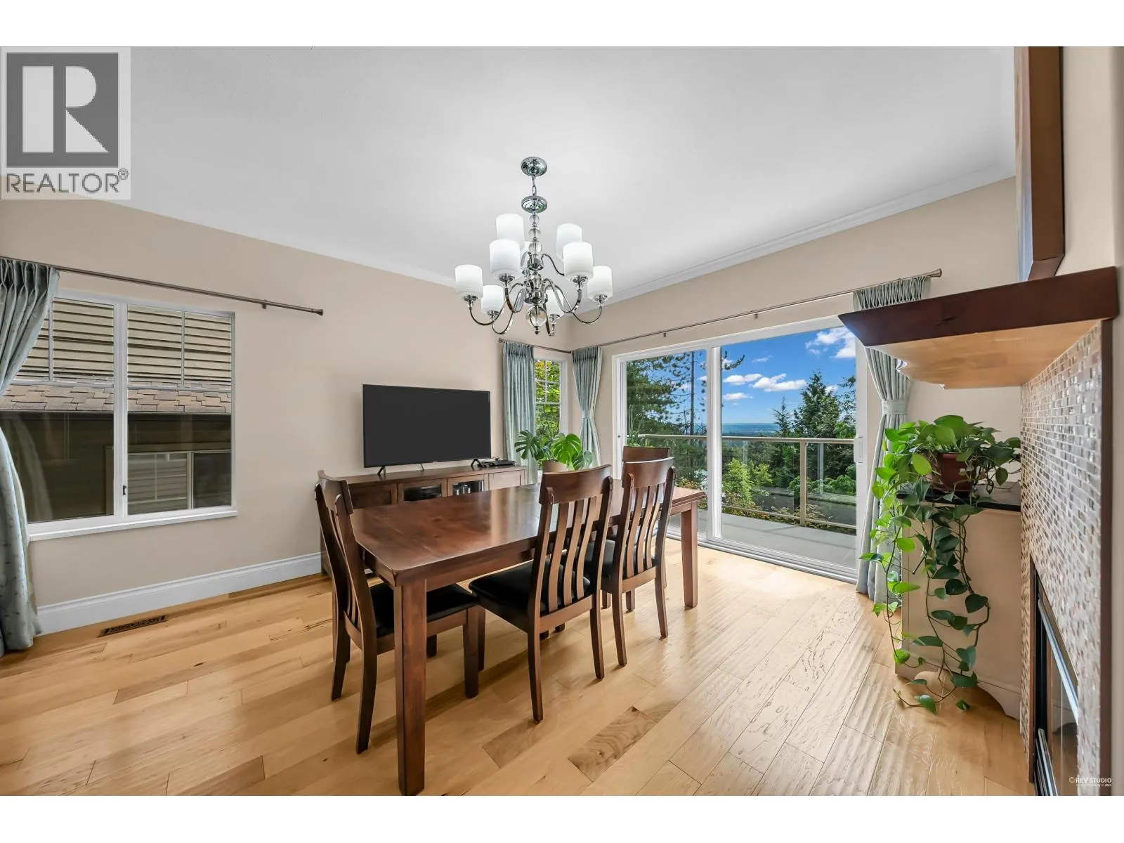 87 2979 PANORAMA DRIVE