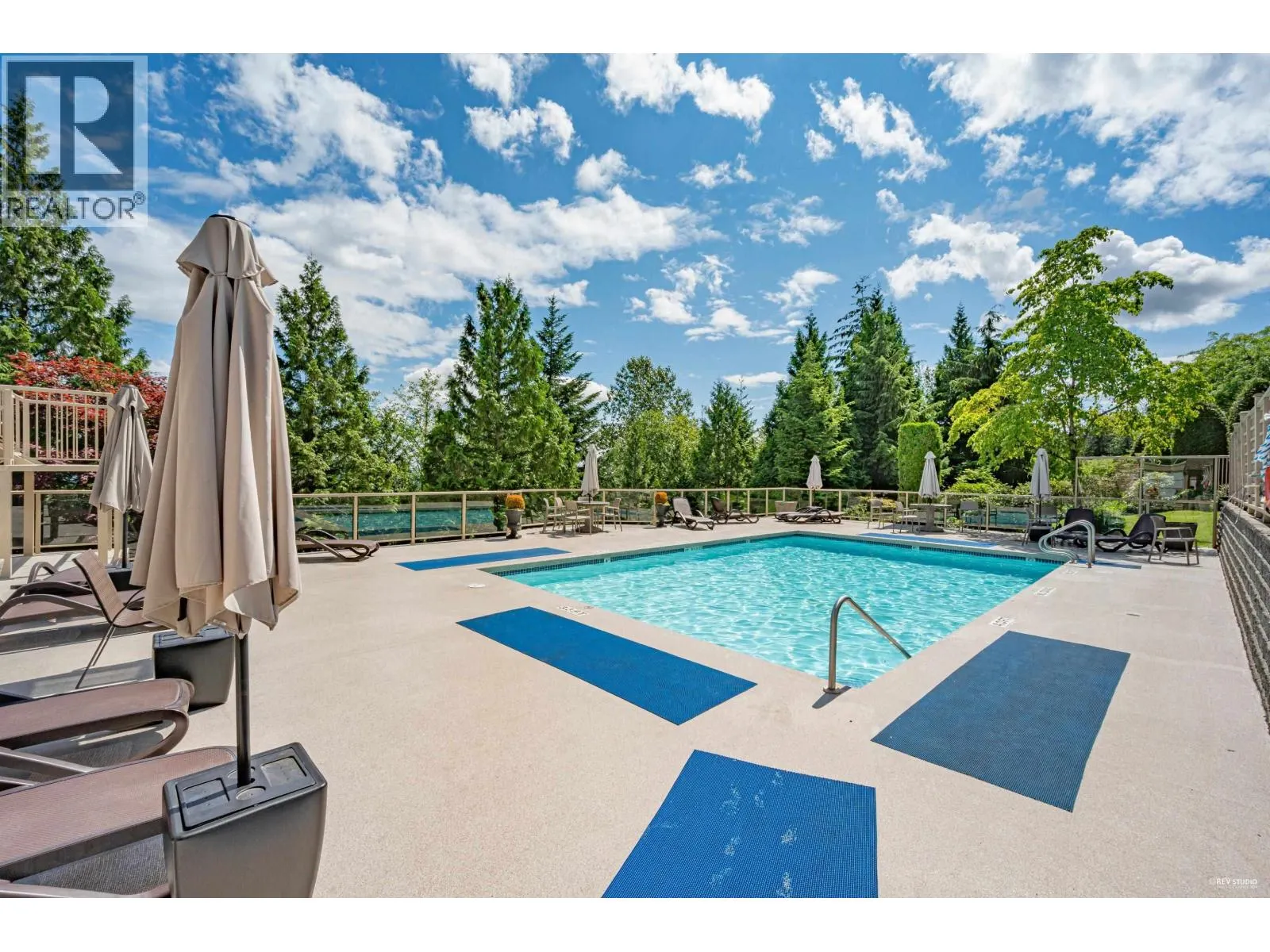 87 2979 PANORAMA DRIVE