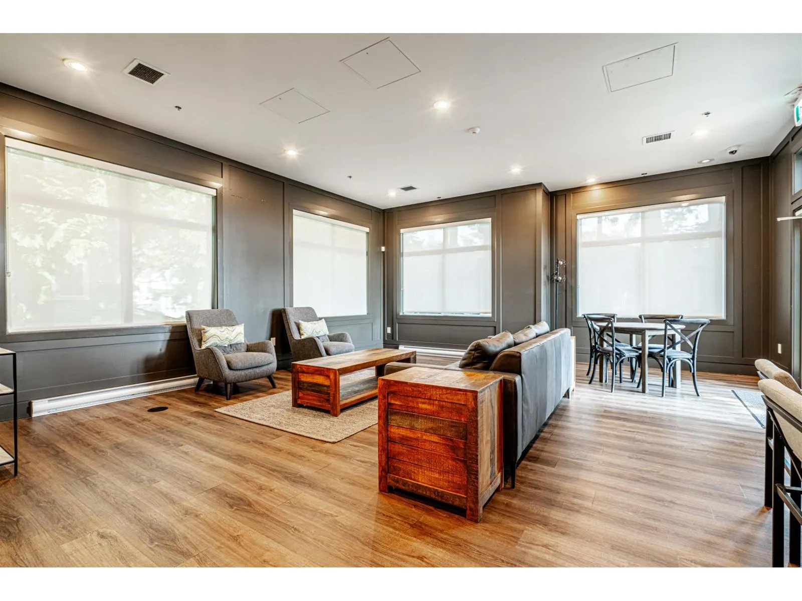 170 9718 161A STREET