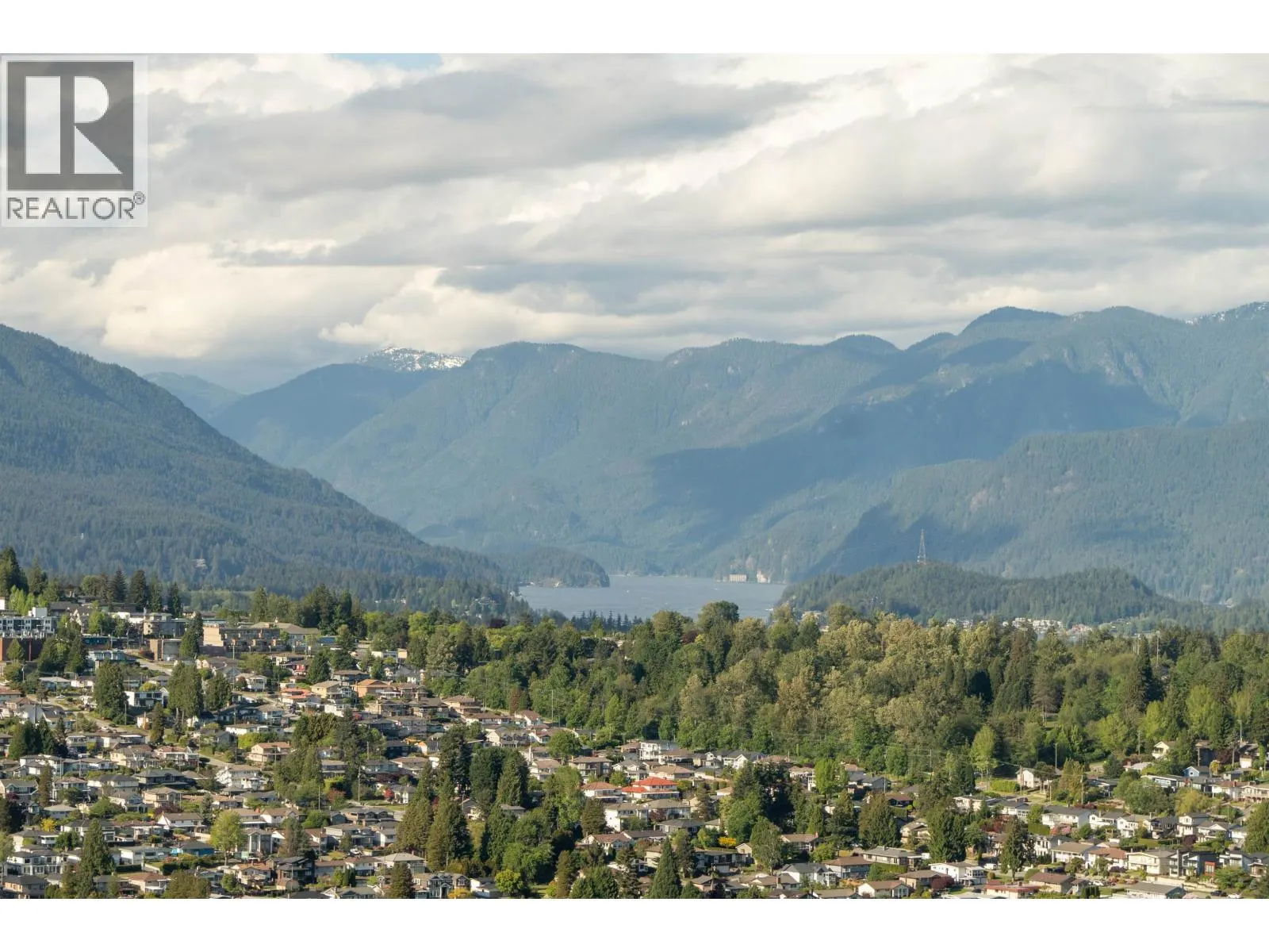 5302 4880 LOUGHEED HIGHWAY