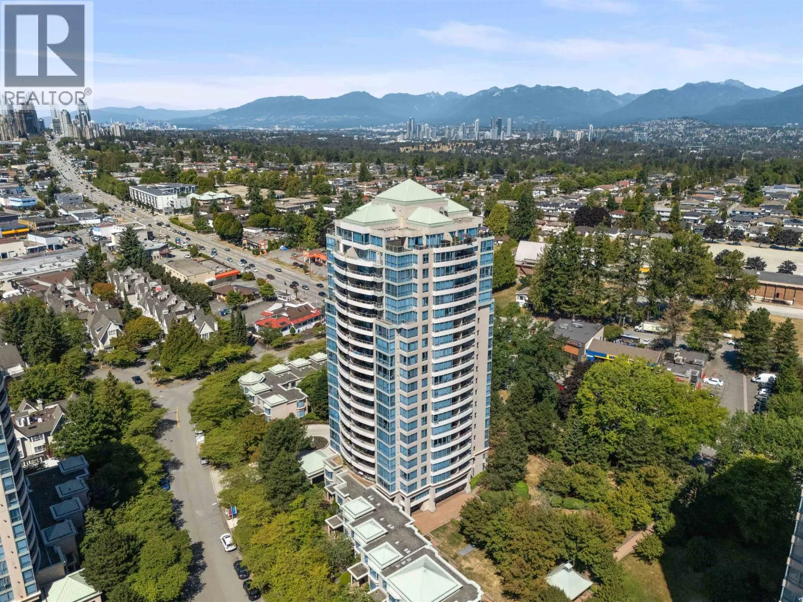 1203 6611 SOUTHOAKS CRESCENT