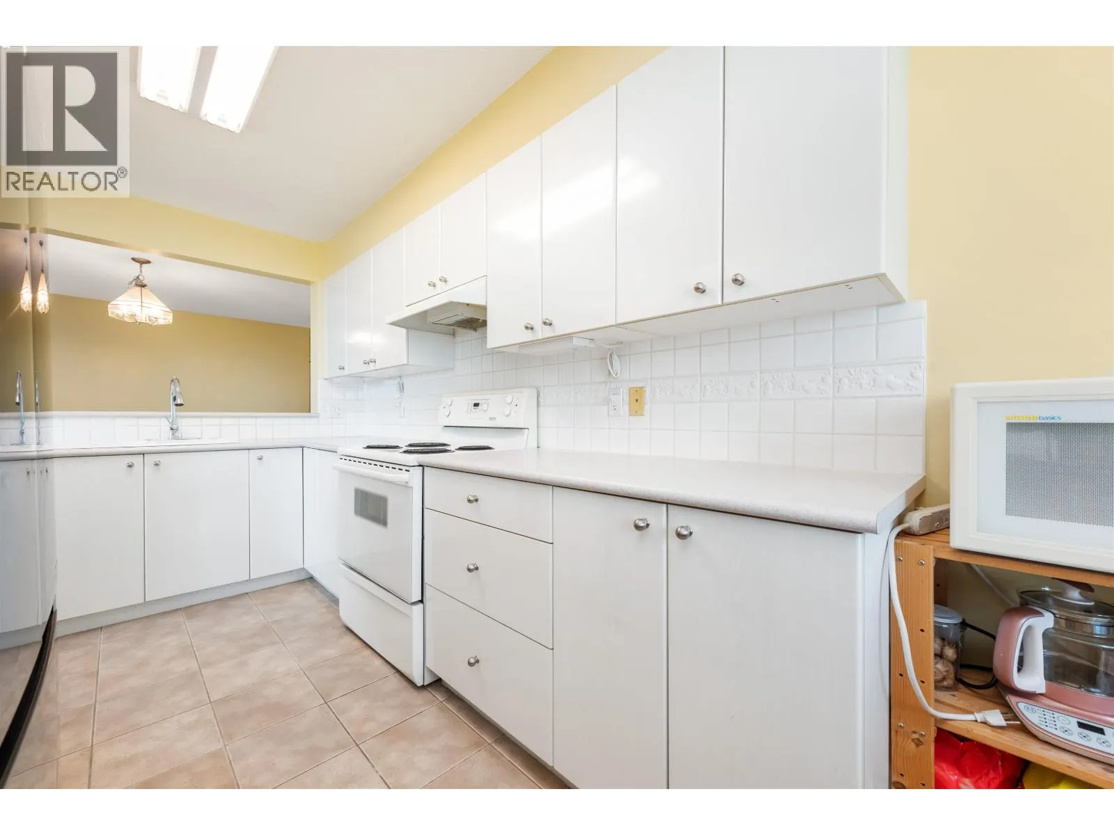 1203 6611 SOUTHOAKS CRESCENT