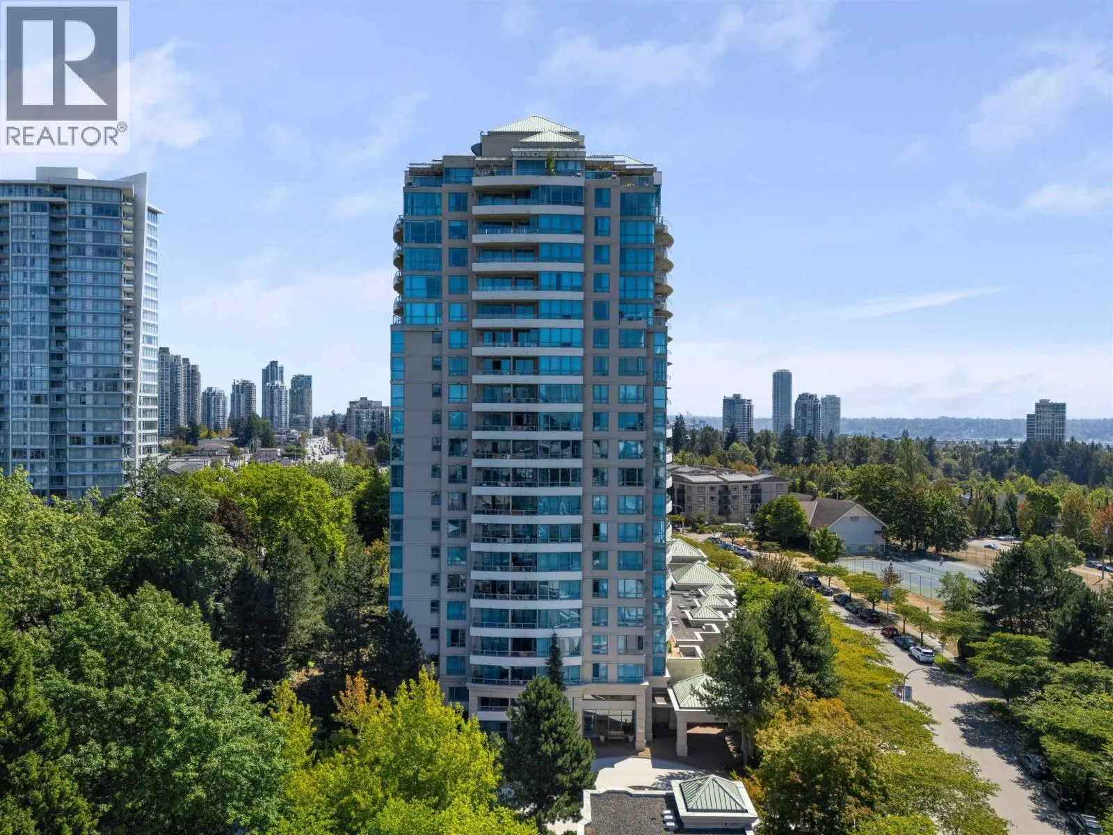 1203 6611 SOUTHOAKS CRESCENT