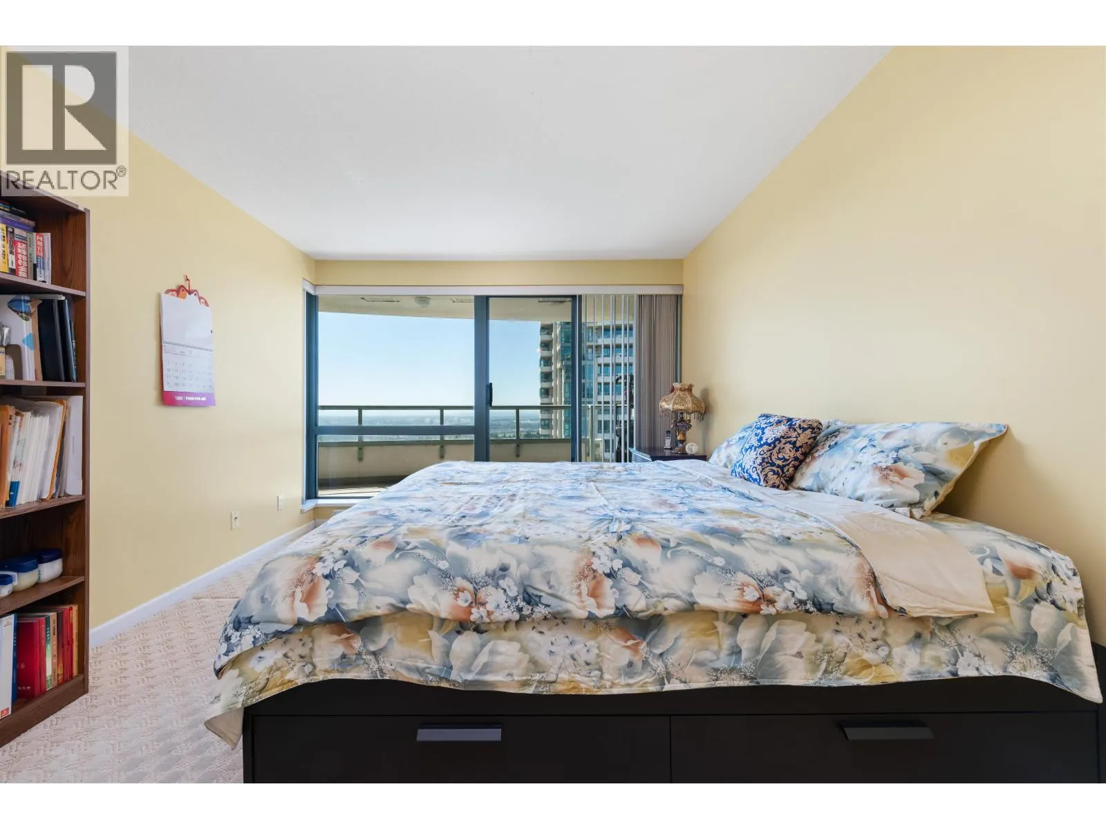 1203 6611 SOUTHOAKS CRESCENT