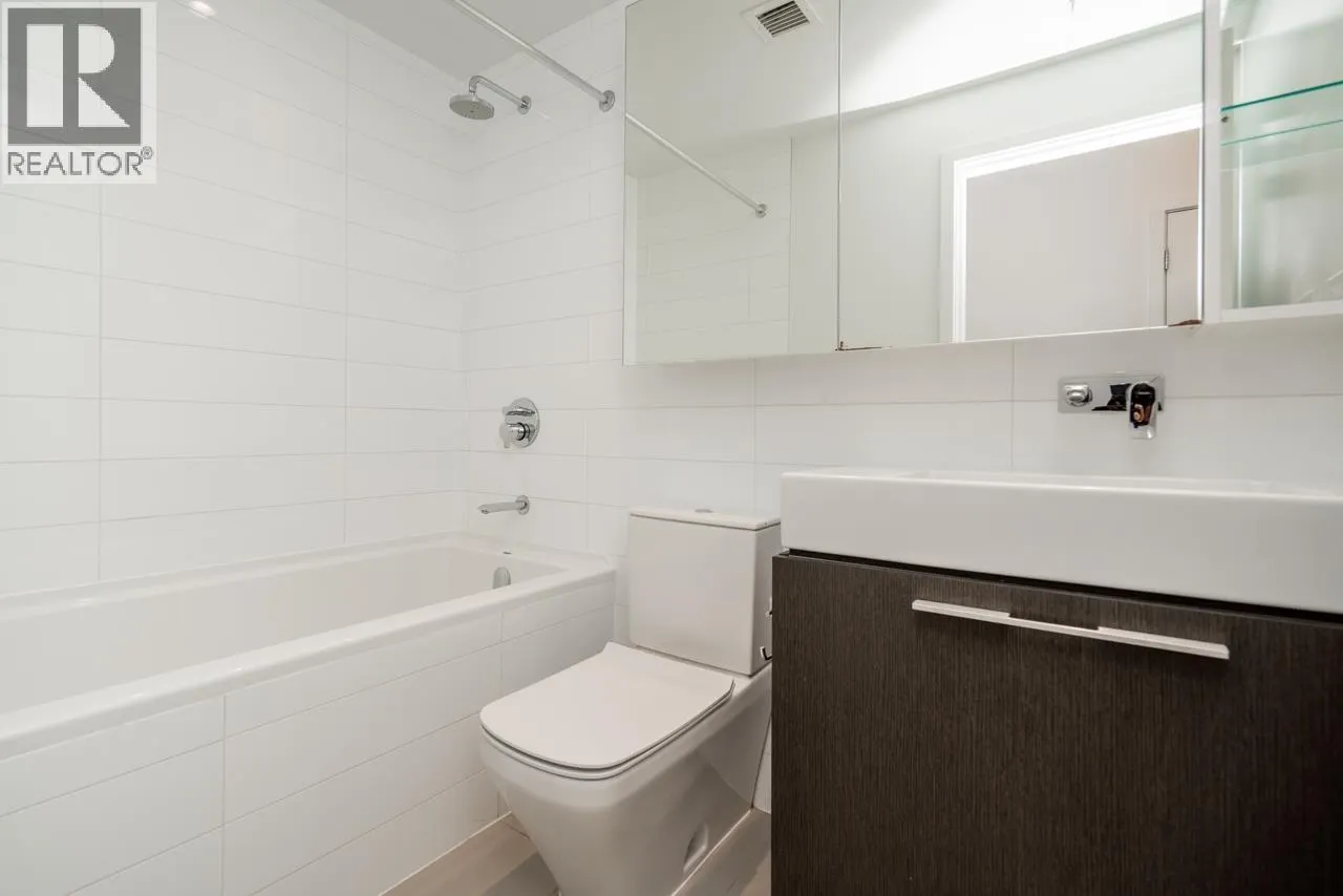 3501 4510 HALIFAX WAY