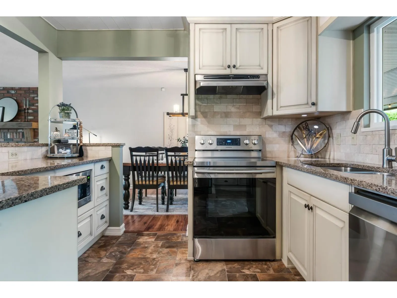 6481 WILTSHIRE STREET|Sardis South