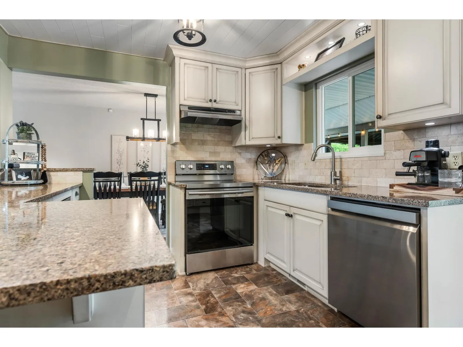 6481 WILTSHIRE STREET|Sardis South