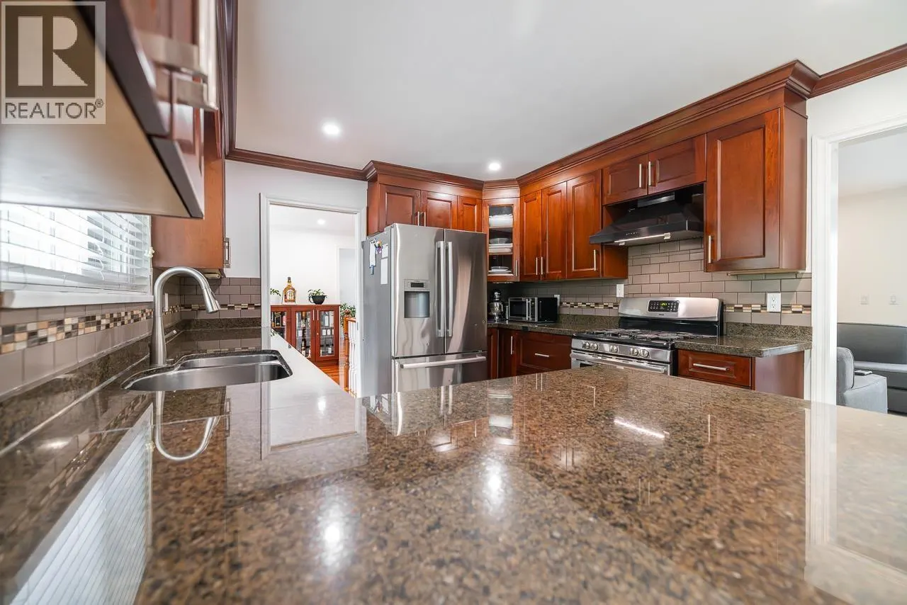 432 RIVERVIEW CRESCENT