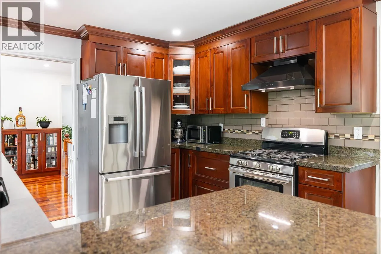 432 RIVERVIEW CRESCENT