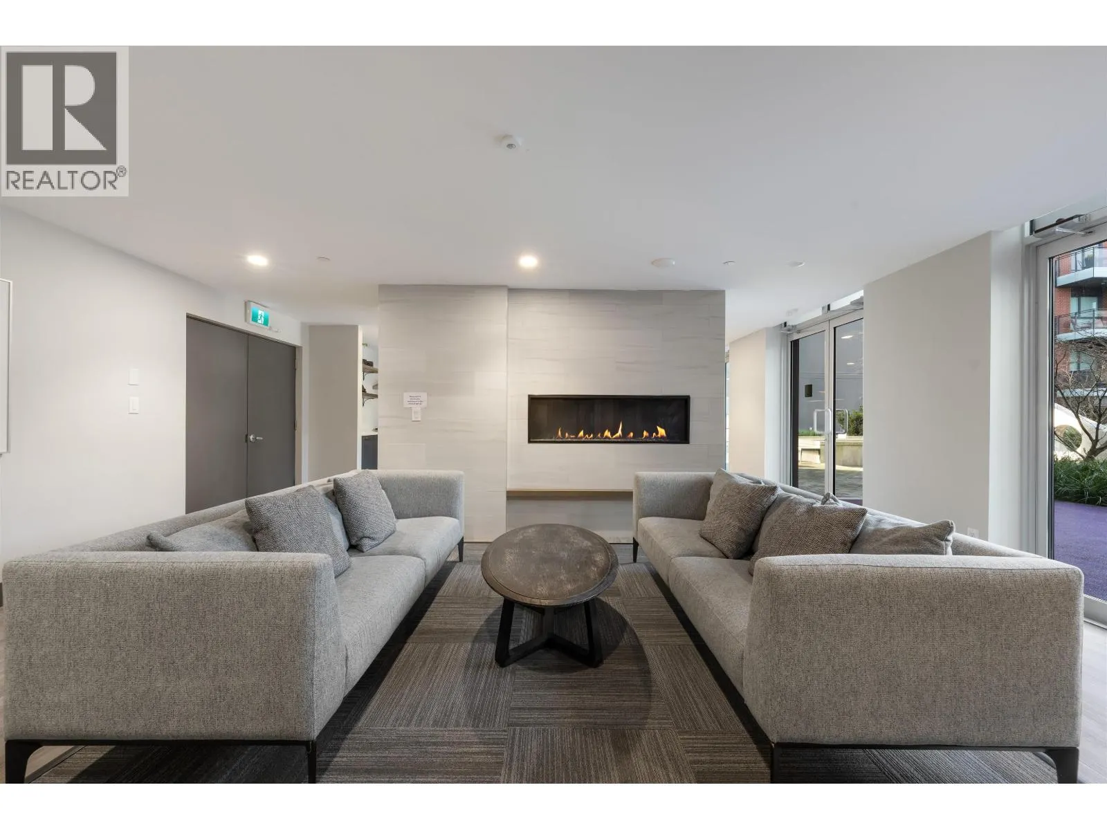 309 3588 SAWMILL CRESCENT