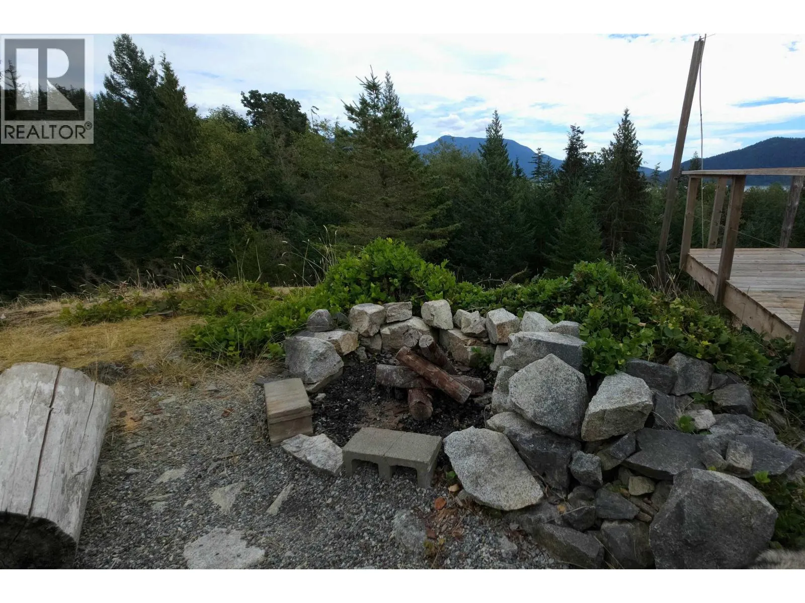 LOT 44 FIRCOM PLATEAU