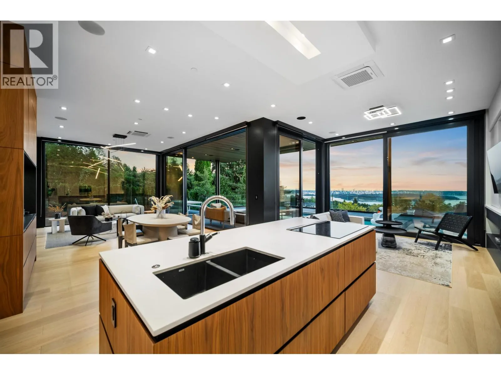 1510 CAMELOT ROAD
