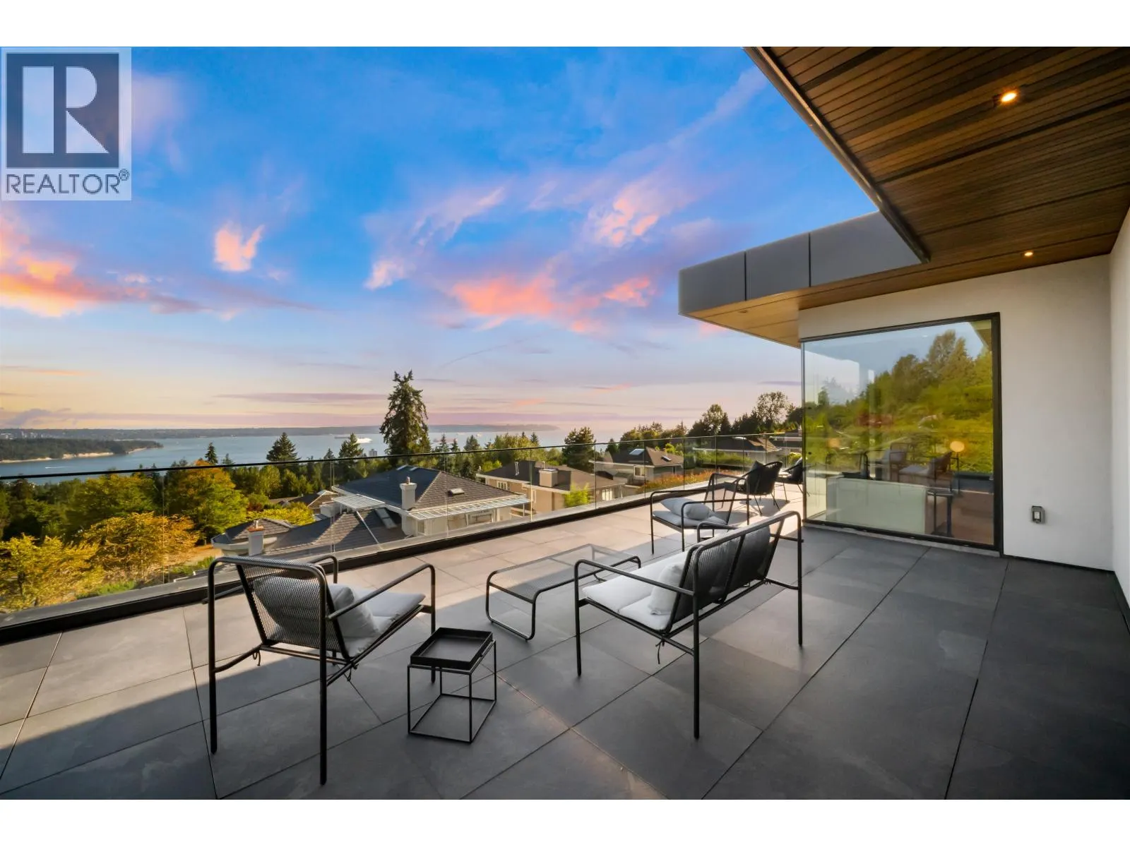 1510 CAMELOT ROAD