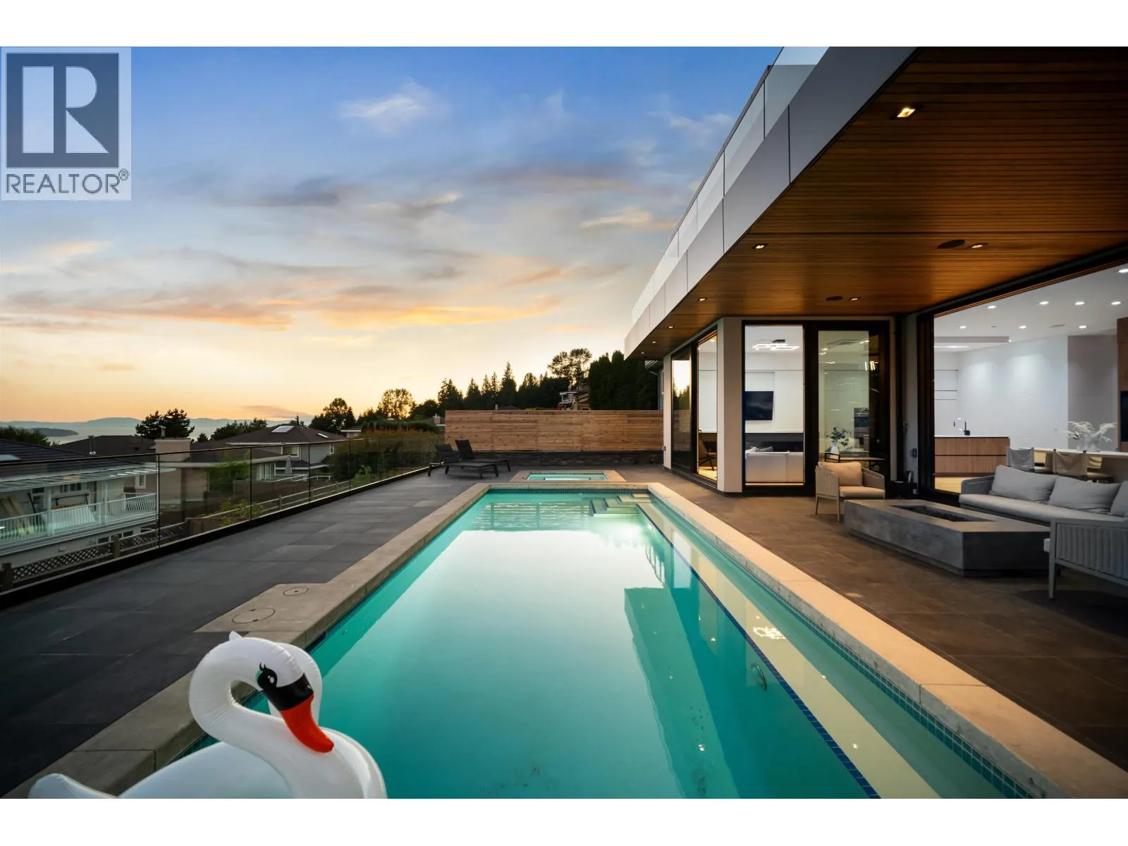 1510 CAMELOT ROAD