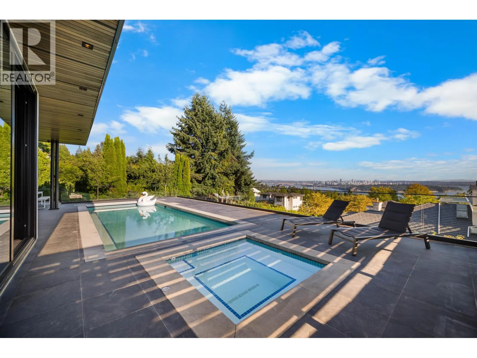 1510 CAMELOT ROAD