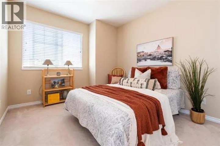 32 1108 RIVERSIDE CLOSE