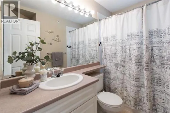 32 1108 RIVERSIDE CLOSE