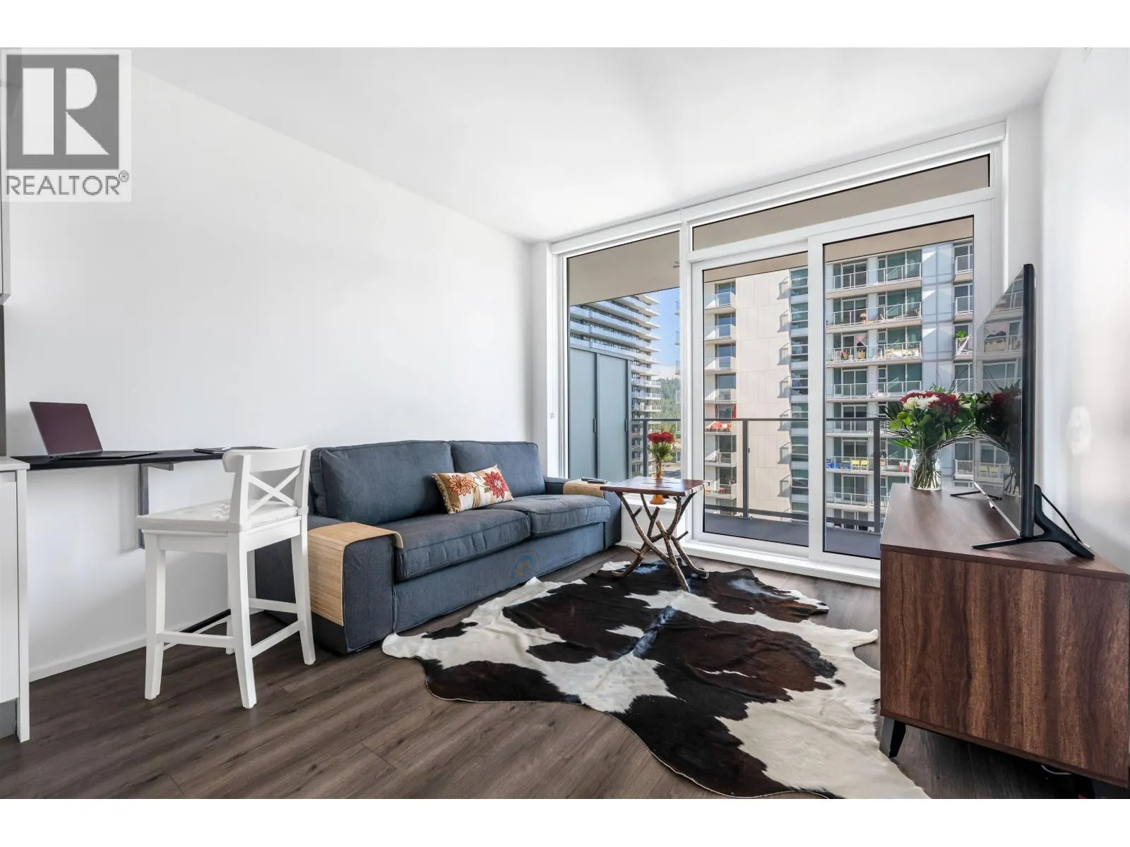 1203 3888 EVERGREEN PLACE