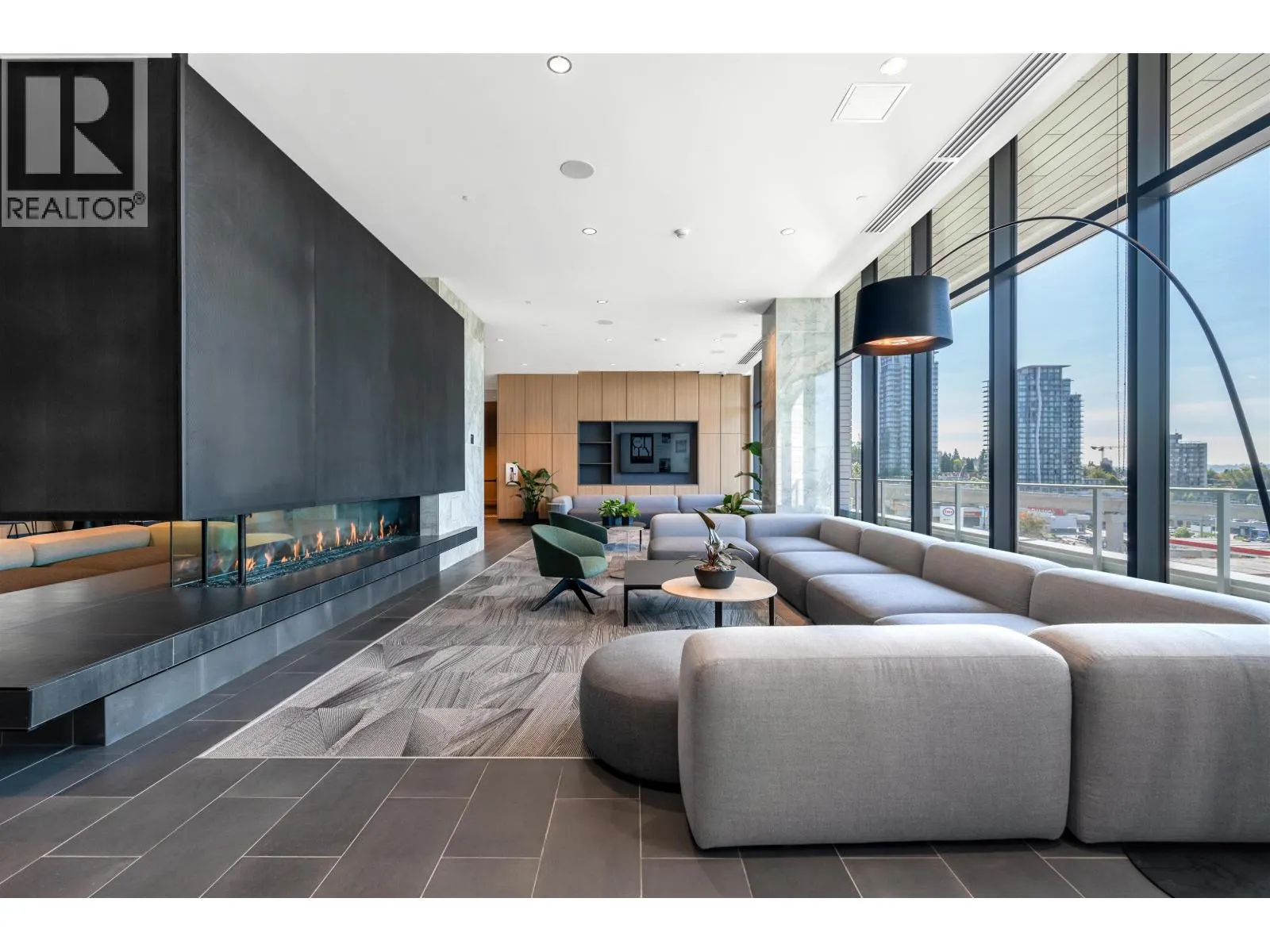 1203 3888 EVERGREEN PLACE