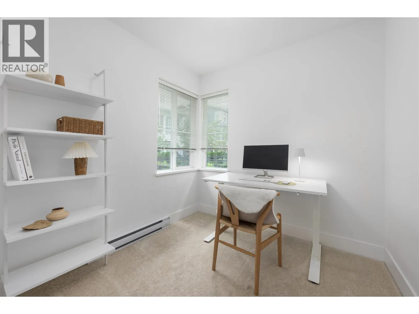 17 4716 ORCA WAY