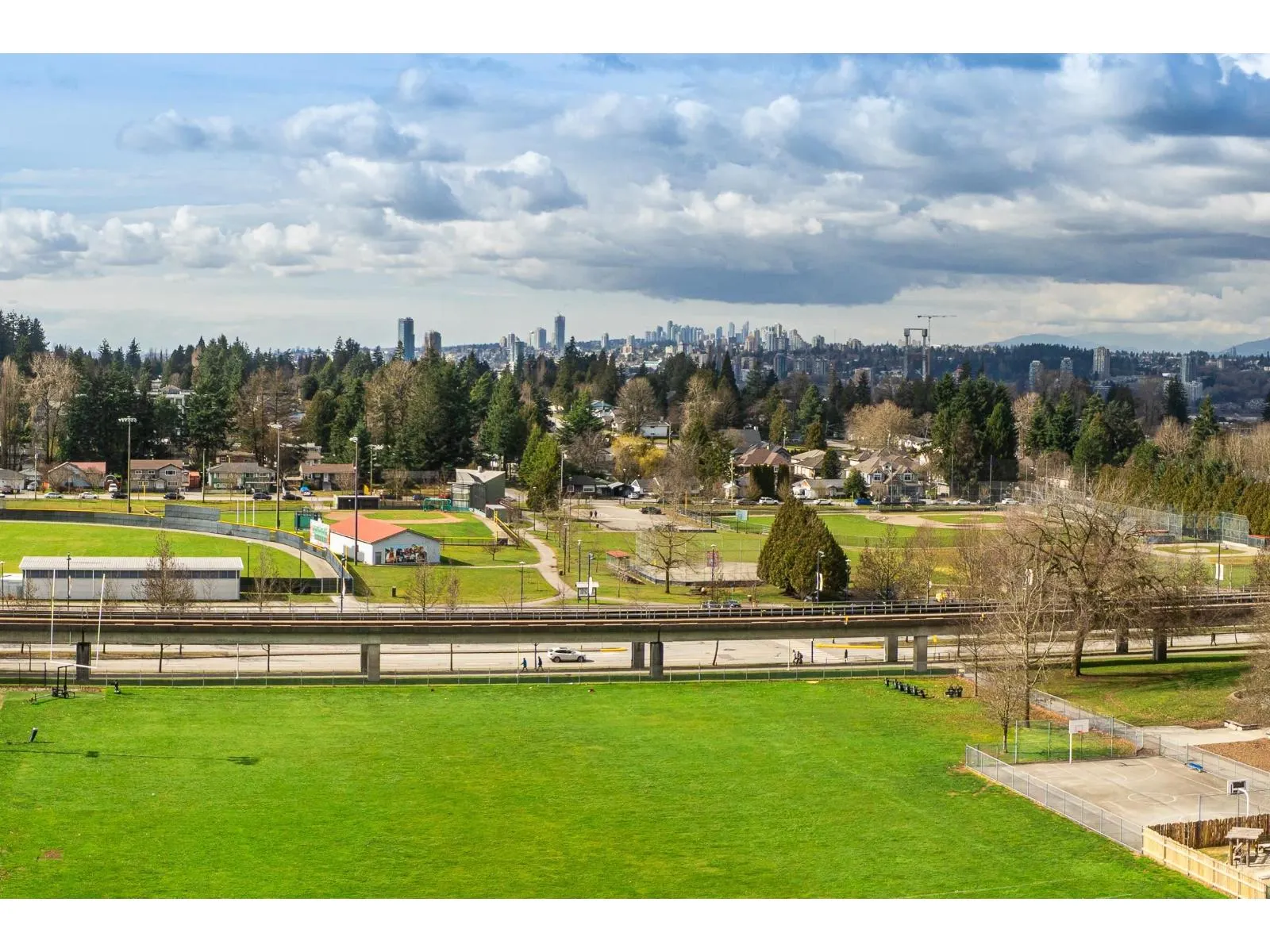 1011 10626 CITY PARKWAY