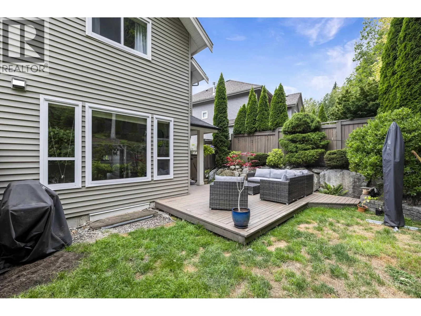 23 HICKORY DRIVE
