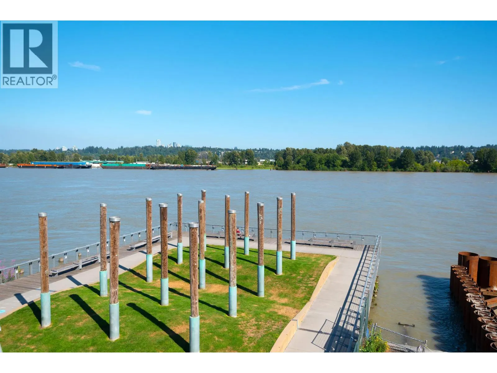4004 680 QUAYSIDE DRIVE