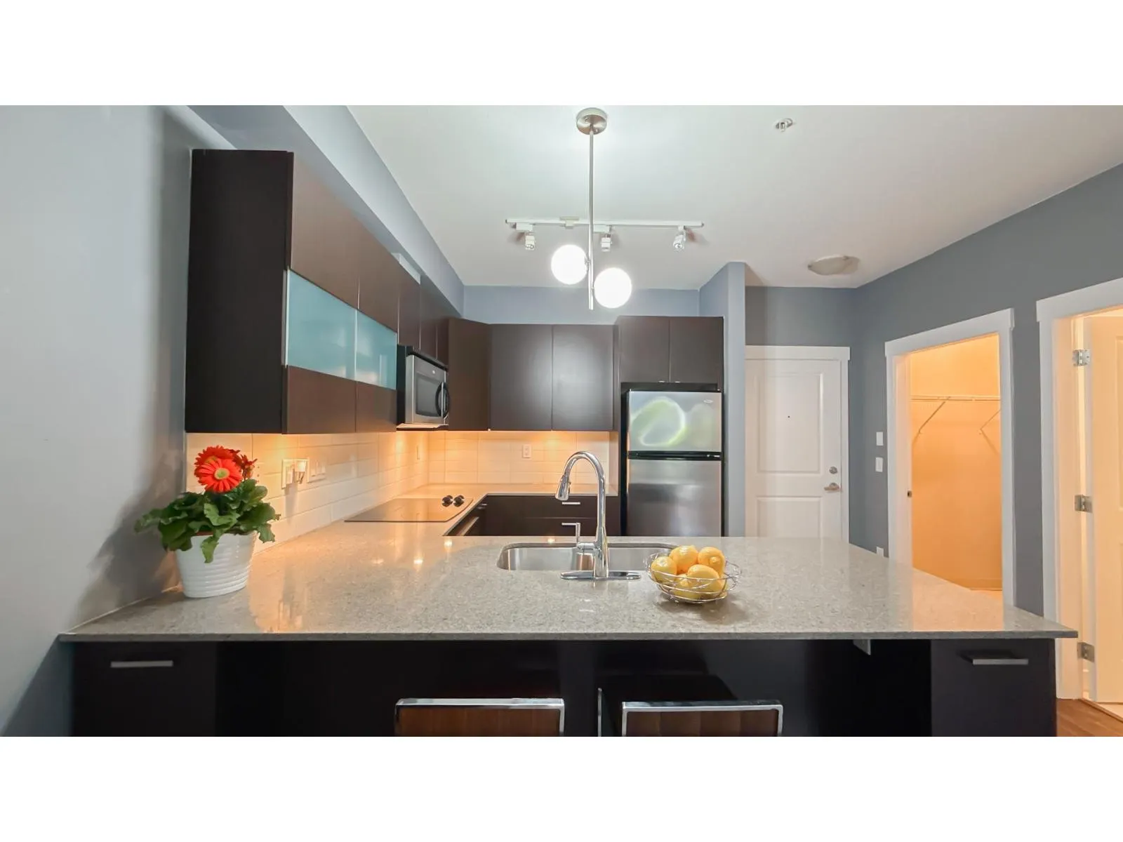 112 13321 102 A AVENUE